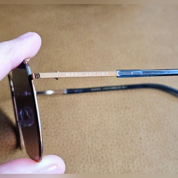 Marc Jacobs Square, Gold Metal Frame, Gradiant Lenses. Rare, Hard To Find. EUC! main image 6